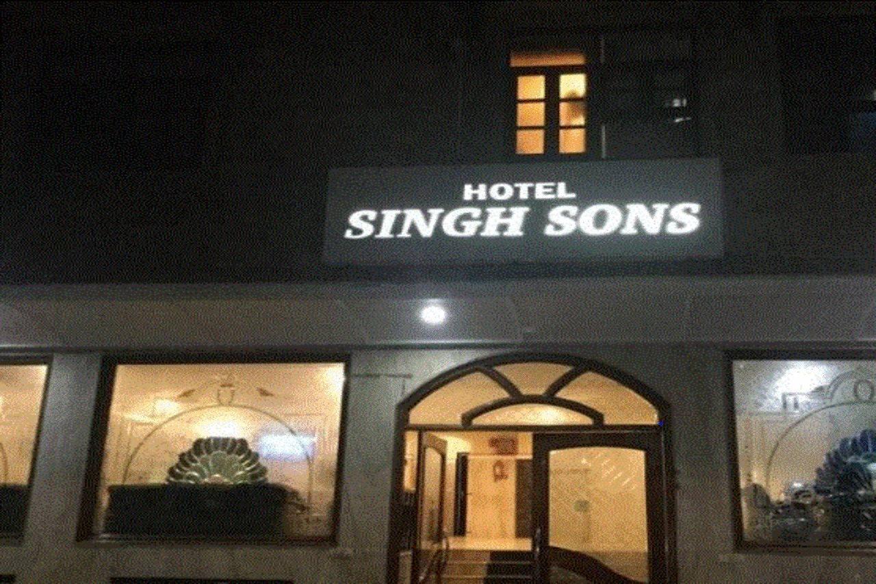 Treebo Trend Singh Sons Karol Bagh Hotel Ню Делхи Екстериор снимка