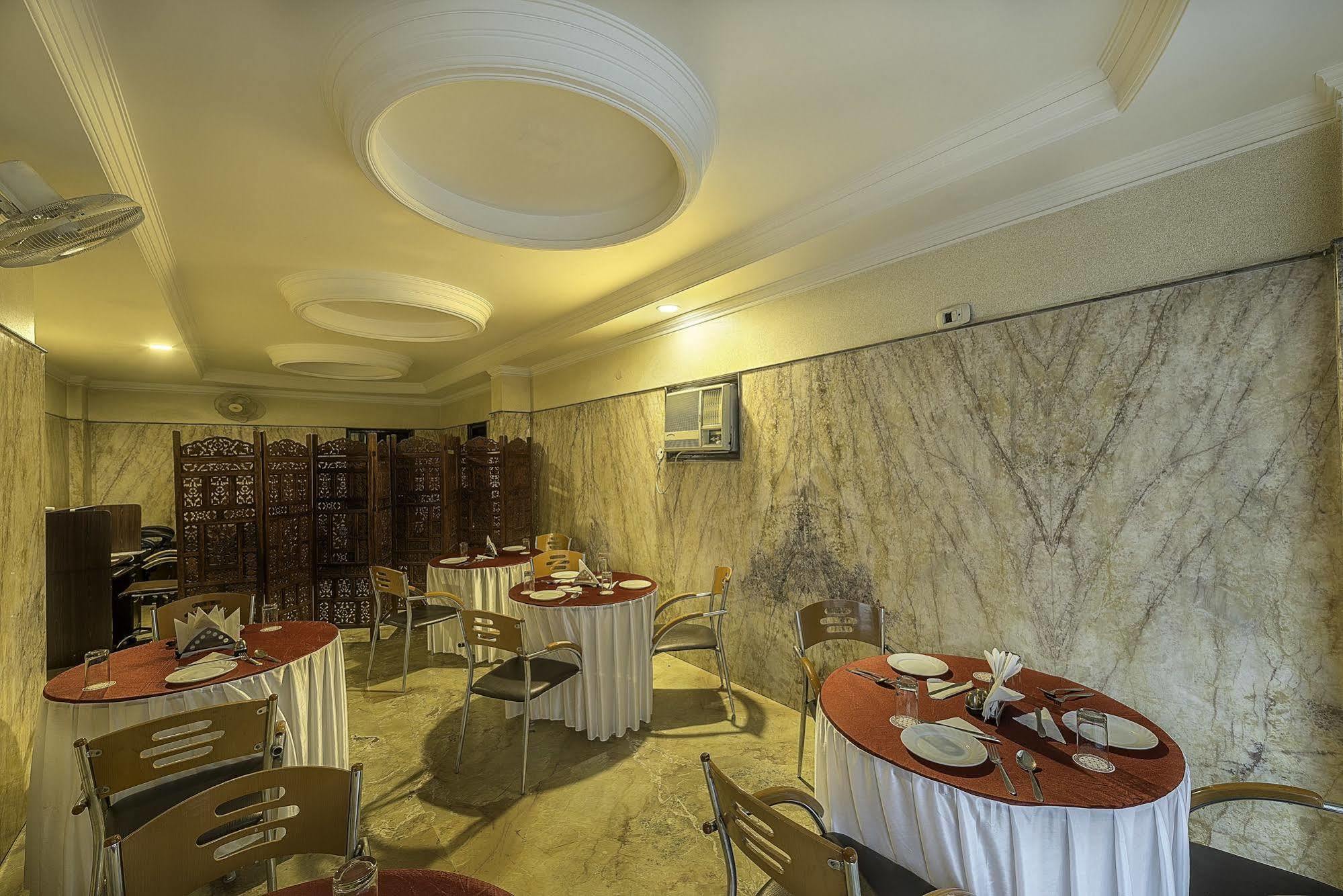 Treebo Trend Singh Sons Karol Bagh Hotel Ню Делхи Екстериор снимка