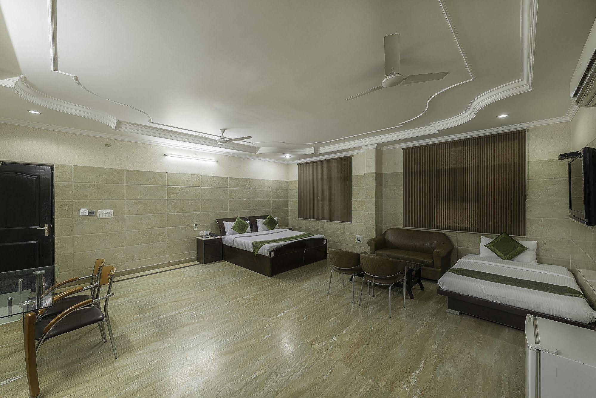 Treebo Trend Singh Sons Karol Bagh Hotel Ню Делхи Екстериор снимка