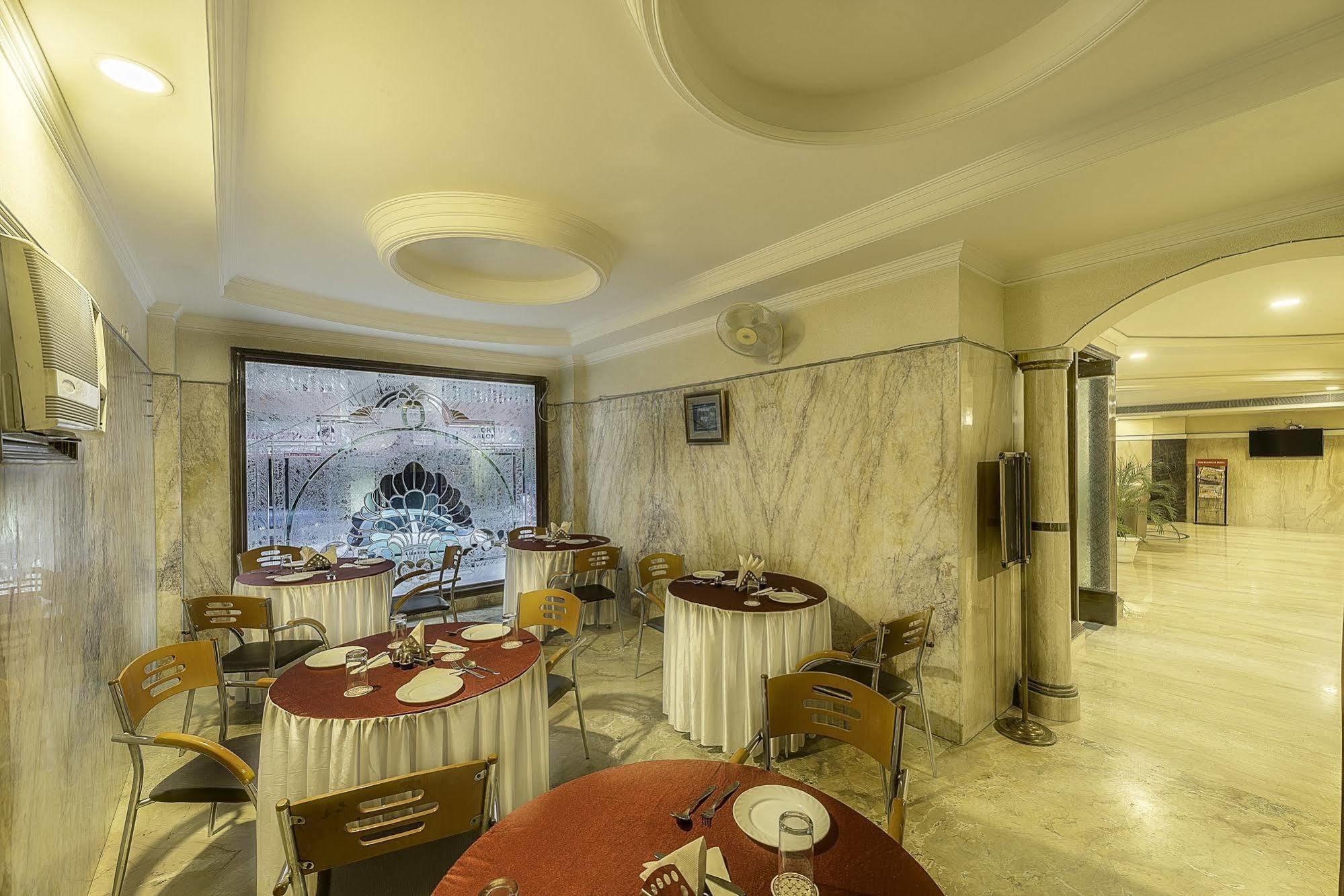 Treebo Trend Singh Sons Karol Bagh Hotel Ню Делхи Екстериор снимка